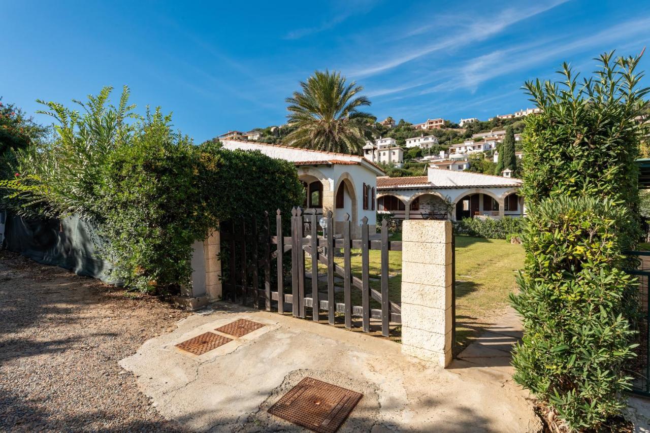 Villa Lucienne Muravera Esterno foto